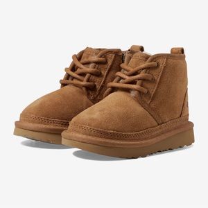 🥾🥾Ugg 🥾🥾 In Box Neumel toddler/kid size 6
